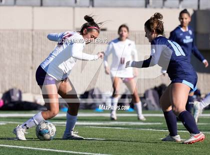 Thumbnail 2 in Bell vs. Eastlake (Blue Raider Invitational) photogallery.