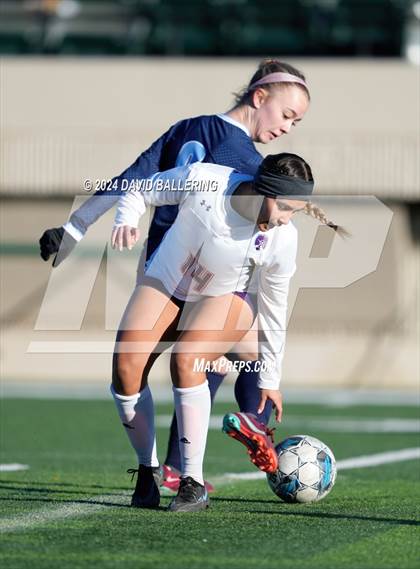 Thumbnail 2 in Bell vs. Eastlake (Blue Raider Invitational) photogallery.