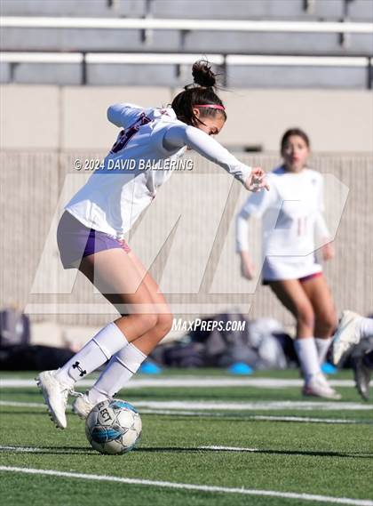 Thumbnail 2 in Bell vs. Eastlake (Blue Raider Invitational) photogallery.