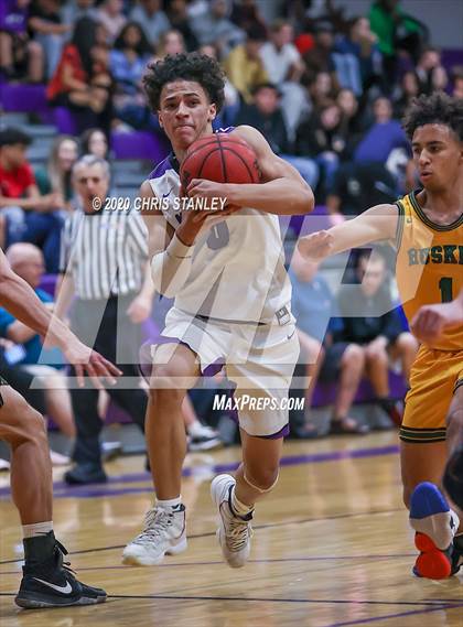Thumbnail 3 in Horizon @ Millennium (AIA 5A Round 1 Playoff) photogallery.