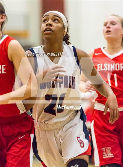 Thumbnail 1 in Elsinore vs. Great Oak photogallery.