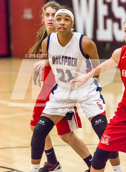 Thumbnail 3 in Elsinore vs. Great Oak photogallery.
