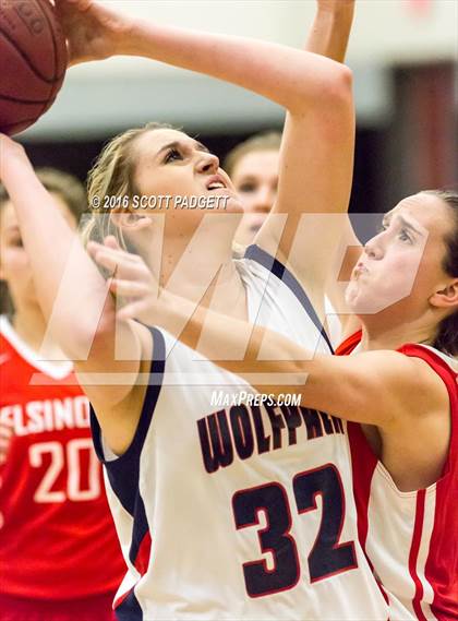 Thumbnail 1 in Elsinore vs. Great Oak photogallery.