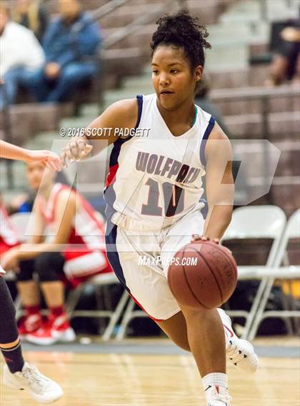 Thumbnail 1 in Elsinore vs. Great Oak photogallery.