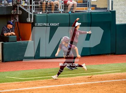 Thumbnail 3 in Aubrey vs. Calallen (UIL 4A Softball Semifinal) photogallery.