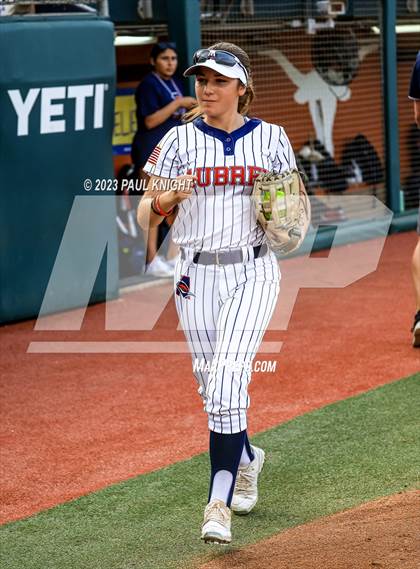 Thumbnail 1 in Aubrey vs. Calallen (UIL 4A Softball Semifinal) photogallery.