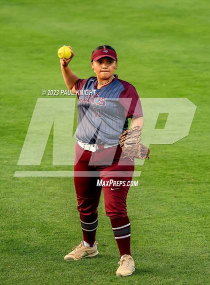 Thumbnail 3 in Aubrey vs. Calallen (UIL 4A Softball Semifinal) photogallery.