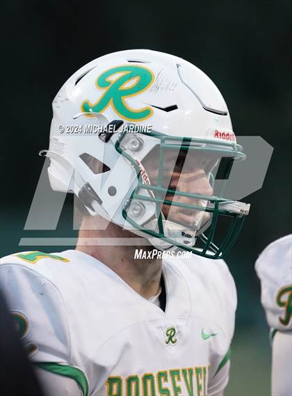 Thumbnail 2 in Roosevelt @ Bellevue (WIAA 3A Semifinal) photogallery.