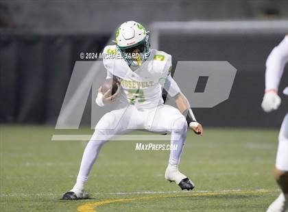 Thumbnail 3 in Roosevelt @ Bellevue (WIAA 3A Semifinal) photogallery.