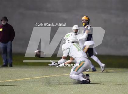 Thumbnail 2 in Roosevelt @ Bellevue (WIAA 3A Semifinal) photogallery.