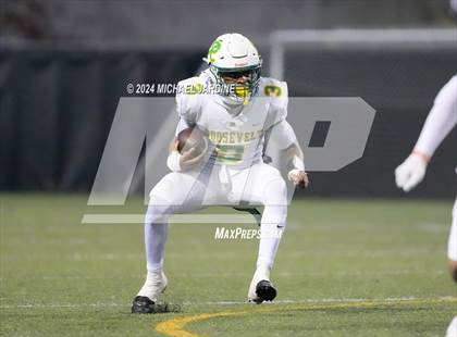 Thumbnail 1 in Roosevelt @ Bellevue (WIAA 3A Semifinal) photogallery.