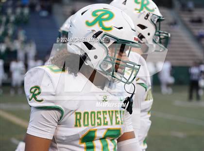 Thumbnail 2 in Roosevelt @ Bellevue (WIAA 3A Semifinal) photogallery.