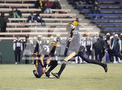 Thumbnail 1 in Roosevelt @ Bellevue (WIAA 3A Semifinal) photogallery.