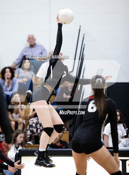 Thumbnail 3 in  Buckley @ Harvard-Westlake photogallery.