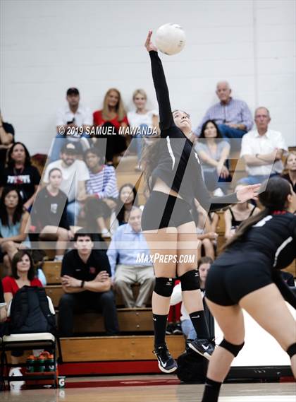 Thumbnail 1 in  Buckley @ Harvard-Westlake photogallery.