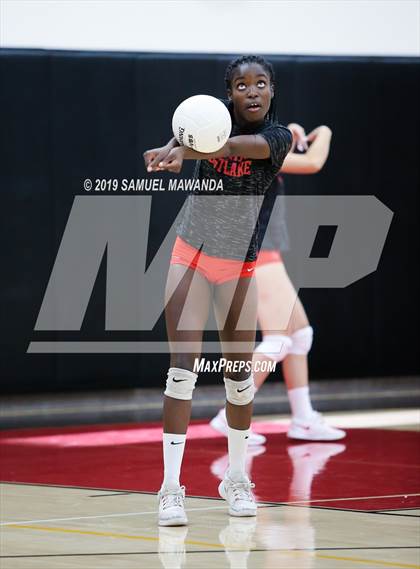 Thumbnail 2 in  Buckley @ Harvard-Westlake photogallery.
