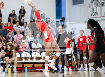 Thumbnail 3 in  Buckley @ Harvard-Westlake photogallery.