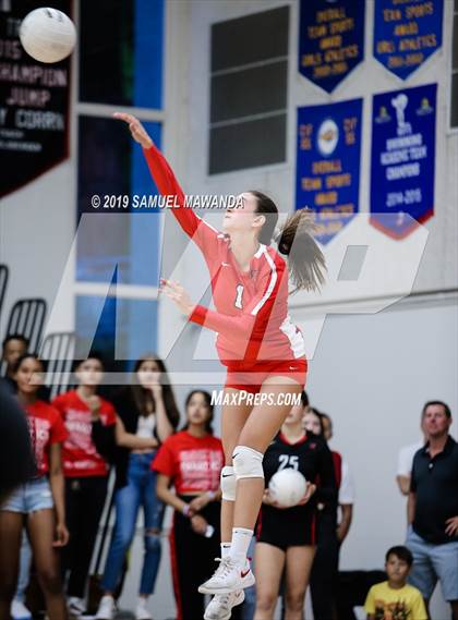 Thumbnail 1 in  Buckley @ Harvard-Westlake photogallery.