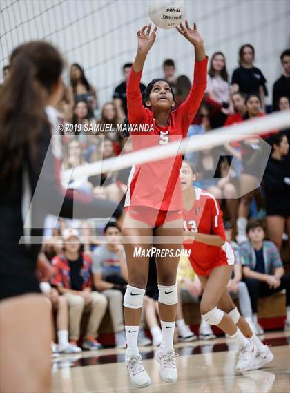 Thumbnail 3 in  Buckley @ Harvard-Westlake photogallery.