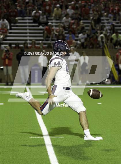 Thumbnail 2 in Tompkins vs Katy photogallery.