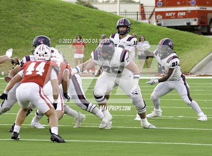 Thumbnail 3 in Tompkins vs Katy photogallery.