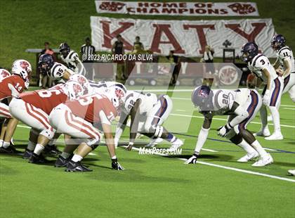 Thumbnail 2 in Tompkins vs Katy photogallery.