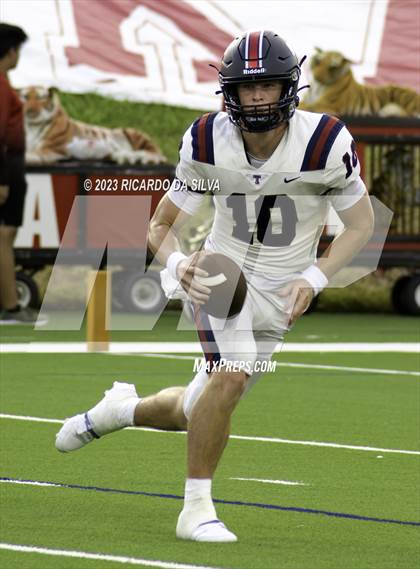 Thumbnail 1 in Tompkins vs Katy photogallery.