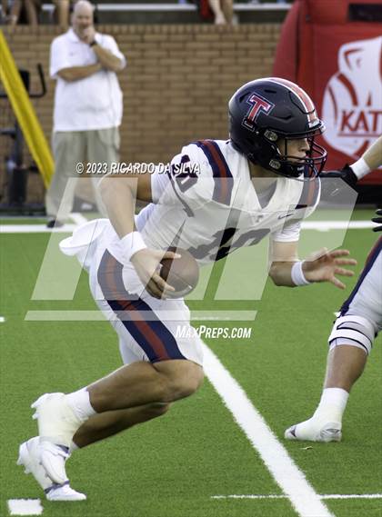 Thumbnail 2 in Tompkins vs Katy photogallery.
