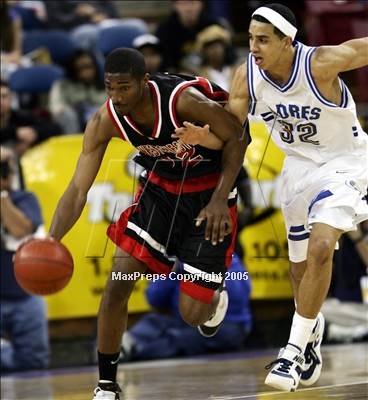 Thumbnail 1 in Westchester vs. Serra (State D1 Final)#2 photogallery.