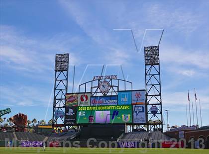 Thumbnail 2 in St. Ignatius vs. Sacred Heart Cathedral (AT&T Park) photogallery.