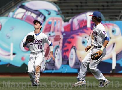 Thumbnail 3 in St. Ignatius vs. Sacred Heart Cathedral (AT&T Park) photogallery.