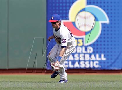 Thumbnail 2 in St. Ignatius vs. Sacred Heart Cathedral (AT&T Park) photogallery.