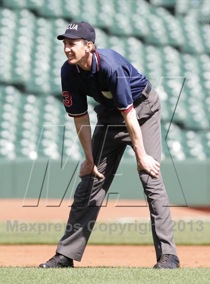 Thumbnail 1 in St. Ignatius vs. Sacred Heart Cathedral (AT&T Park) photogallery.