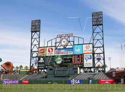 Thumbnail 3 in St. Ignatius vs. Sacred Heart Cathedral (AT&T Park) photogallery.