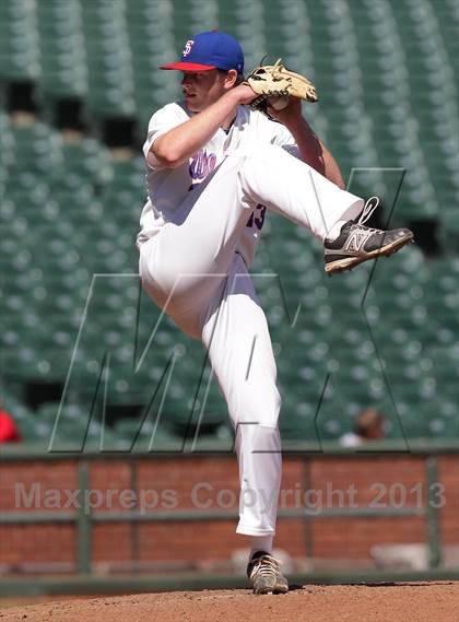 Thumbnail 2 in St. Ignatius vs. Sacred Heart Cathedral (AT&T Park) photogallery.
