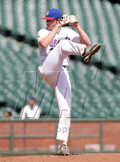 Thumbnail 2 in St. Ignatius vs. Sacred Heart Cathedral (AT&T Park) photogallery.