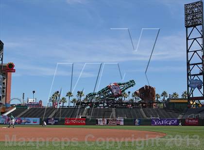 Thumbnail 2 in St. Ignatius vs. Sacred Heart Cathedral (AT&T Park) photogallery.