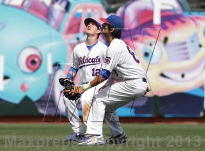 Thumbnail 3 in St. Ignatius vs. Sacred Heart Cathedral (AT&T Park) photogallery.