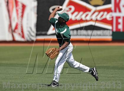 Thumbnail 2 in St. Ignatius vs. Sacred Heart Cathedral (AT&T Park) photogallery.