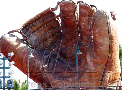 Thumbnail 1 in St. Ignatius vs. Sacred Heart Cathedral (AT&T Park) photogallery.