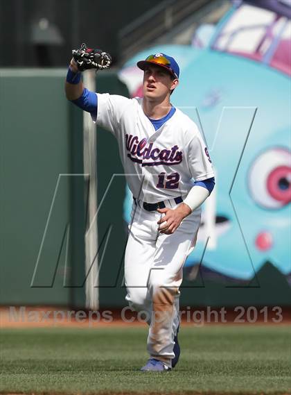 Thumbnail 3 in St. Ignatius vs. Sacred Heart Cathedral (AT&T Park) photogallery.