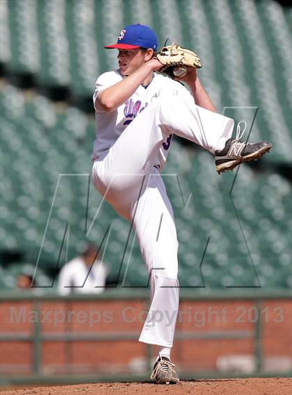 Thumbnail 3 in St. Ignatius vs. Sacred Heart Cathedral (AT&T Park) photogallery.