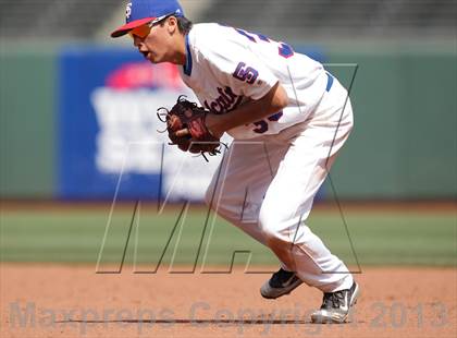 Thumbnail 2 in St. Ignatius vs. Sacred Heart Cathedral (AT&T Park) photogallery.