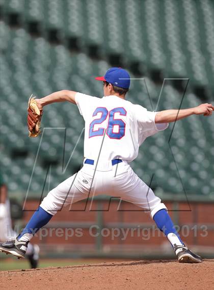 Thumbnail 2 in St. Ignatius vs. Sacred Heart Cathedral (AT&T Park) photogallery.