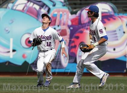 Thumbnail 2 in St. Ignatius vs. Sacred Heart Cathedral (AT&T Park) photogallery.