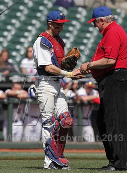 Thumbnail 2 in St. Ignatius vs. Sacred Heart Cathedral (AT&T Park) photogallery.