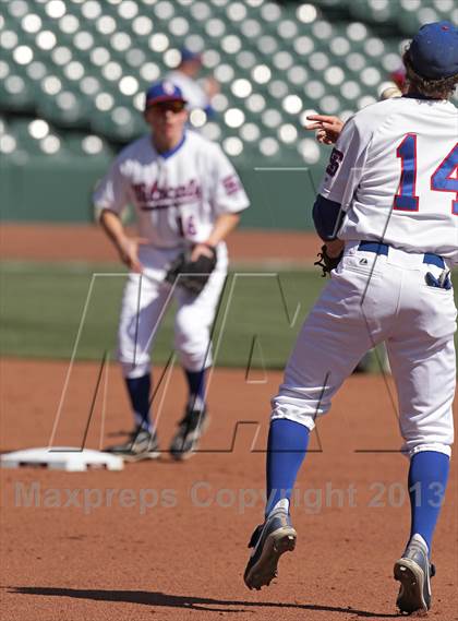 Thumbnail 1 in St. Ignatius vs. Sacred Heart Cathedral (AT&T Park) photogallery.