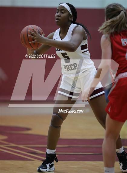 Thumbnail 2 in Elgin @ Harvest Prep (OHSAA D3 Sectional Playoff) photogallery.