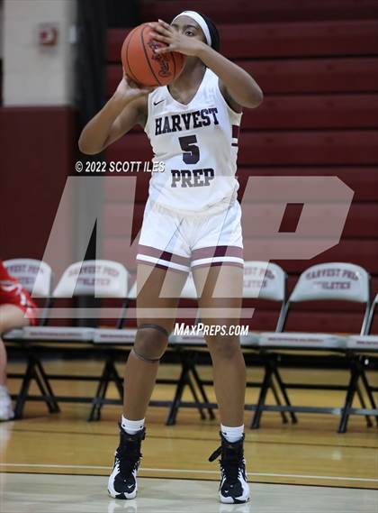 Thumbnail 2 in Elgin @ Harvest Prep (OHSAA D3 Sectional Playoff) photogallery.