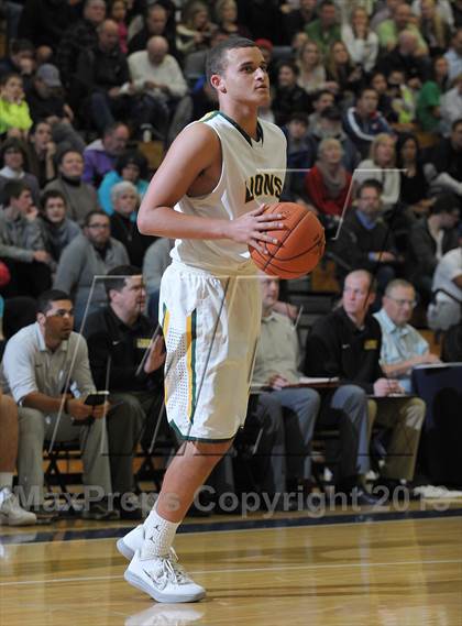 Thumbnail 3 in West Linn vs. South Eugene (Les Schwab Invitational) photogallery.